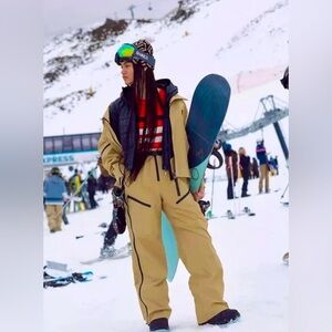 NWOT FP Movement Zephyr Waterproof Ski Shell Pants